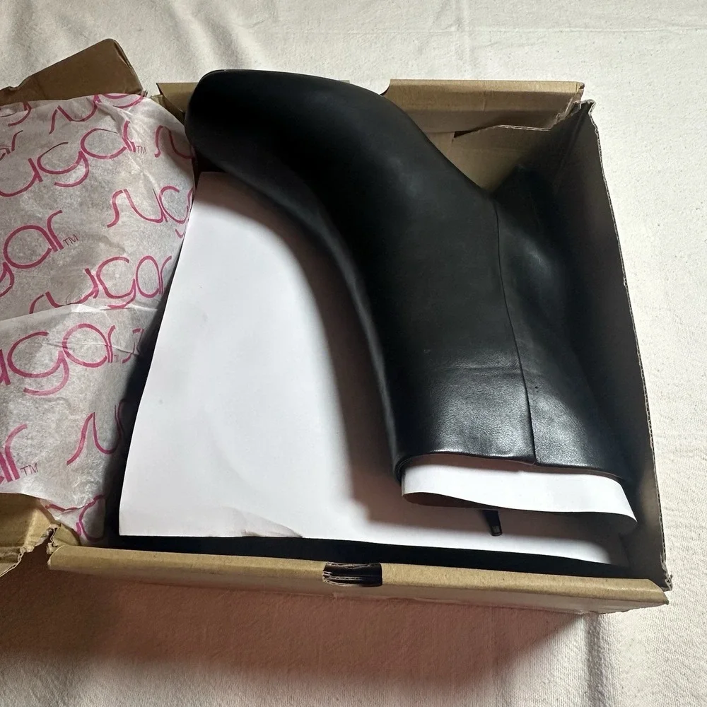Sugar Womens Black Faux Leather Element Square Toe Block Heel Side Zip Boots 10M